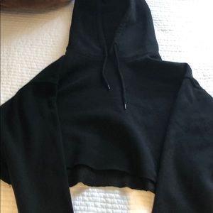URBAN really cute cropped black hoodie